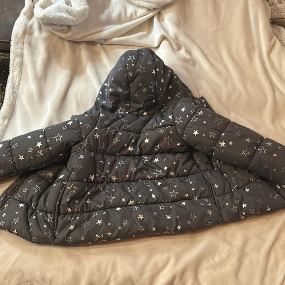 Carter’s coat - Picture 6 of 6